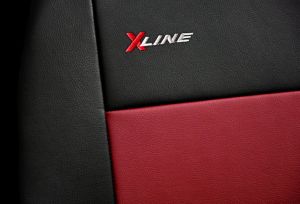 Autopotahy X-LINE kožené, sada pro dvě sedadla, červené Vyrobeno v EU