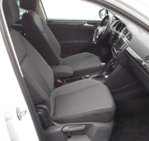 Autopotahy VW TIGUAN II COMFORTLINE, ALLSPACE, od r. v. 2016, VIP červené